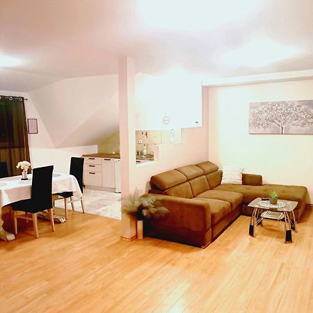 Apartman Petra Zabok Eksteriør billede